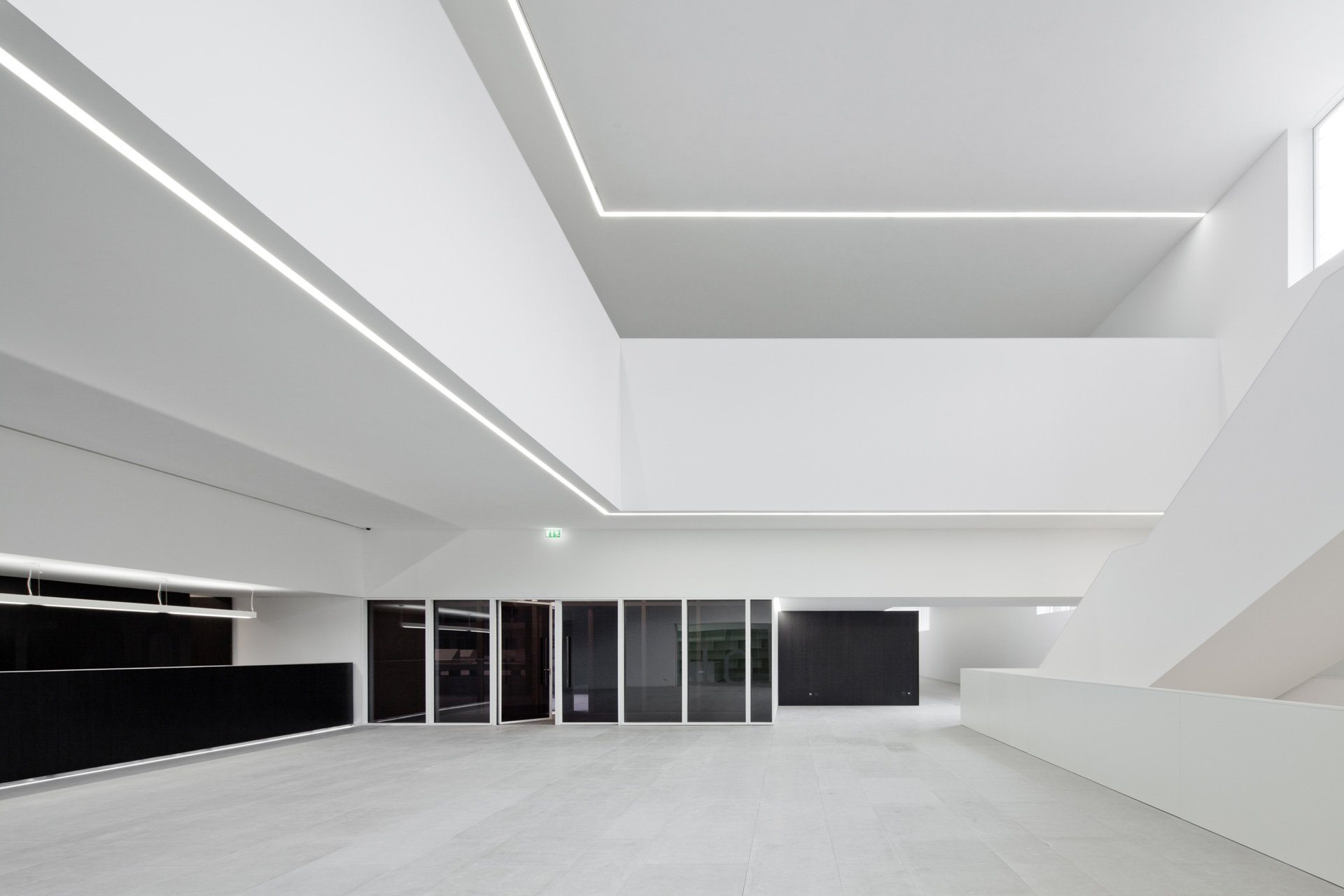 Plataforma das Artes 白色画廊空间